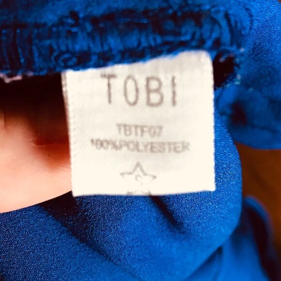 🌻Lovely Blue Tobi Tank - Picture 5 of 6